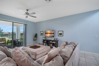 1964 Grand Rue Dr in Casselberry, FL - Building Photo - Building Photo