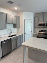 3646 Majestic Dr in Lakeland, FL - Building Photo - Building Photo