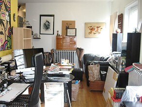 64 Vinal Ave-Unit -1A in Somerville, MA - Foto de edificio - Building Photo
