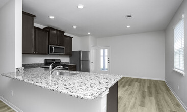 484 Lone Rider Dr in Katy, TX - Building Photo - Building Photo