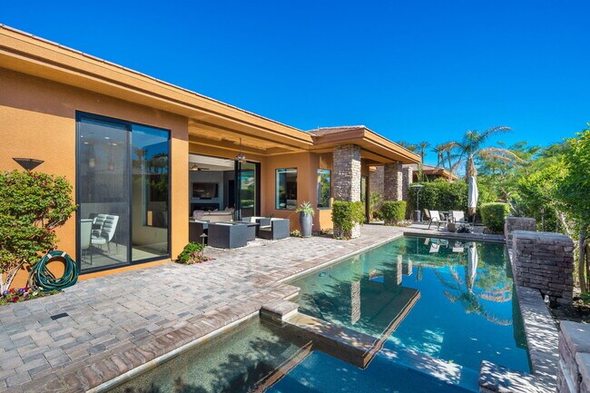 property at 79935 Vía Maravilla