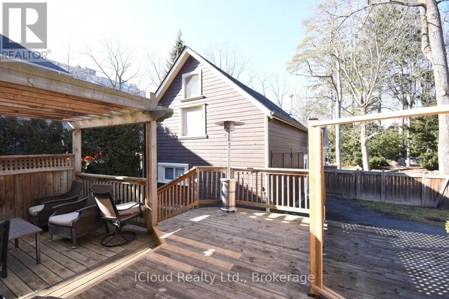 property at 2177 Lakeshore Rd.