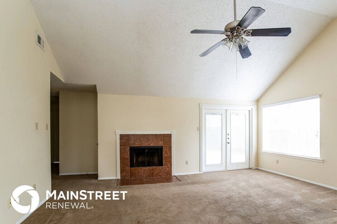 1526 Rushworth Dr in Houston, TX - Building Photo