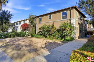 1440 S Sherbourne Dr in Los Angeles, CA - Building Photo - Building Photo