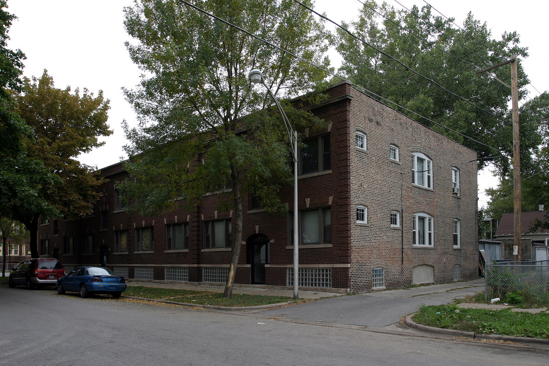 6353 S Racine Ave in Chicago, IL - Building Photo