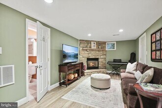 900 N Livingston St in Arlington, VA - Building Photo - Building Photo