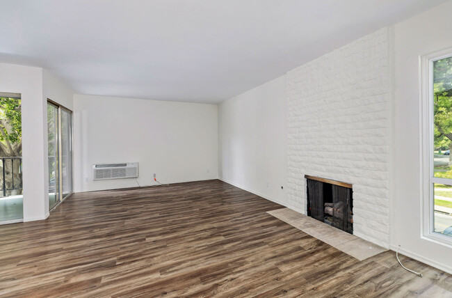 4104 Madison Ave, Unit 3 in Culver City, CA - Building Photo - Building Photo