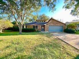 12865 Birch Ln in Beaumont, TX - Building Photo