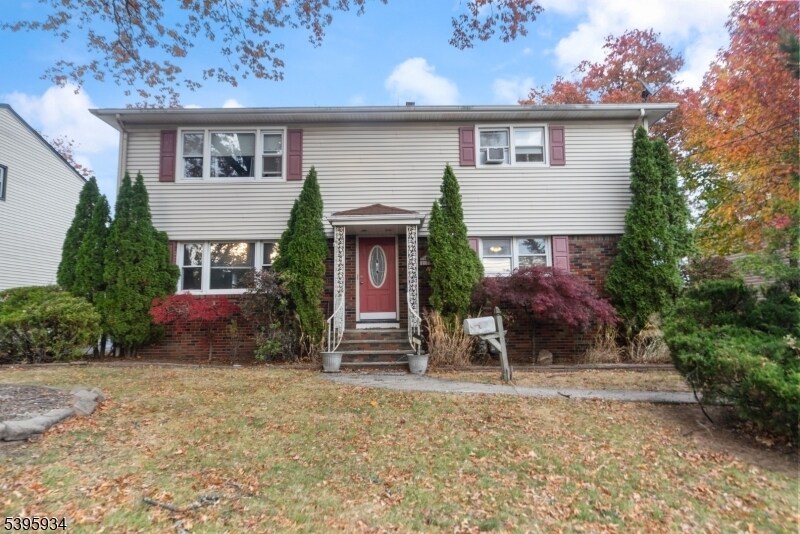 118 Lexington Ave in Cranford, NJ - Building Photo