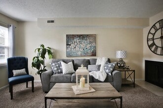 7376 Bride Water Blvd in Columbus, OH - Foto de edificio - Building Photo