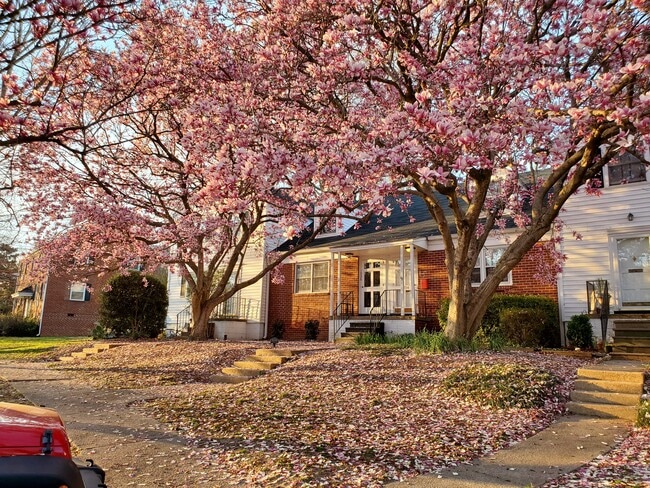 property at 1936 Smallwood Dr