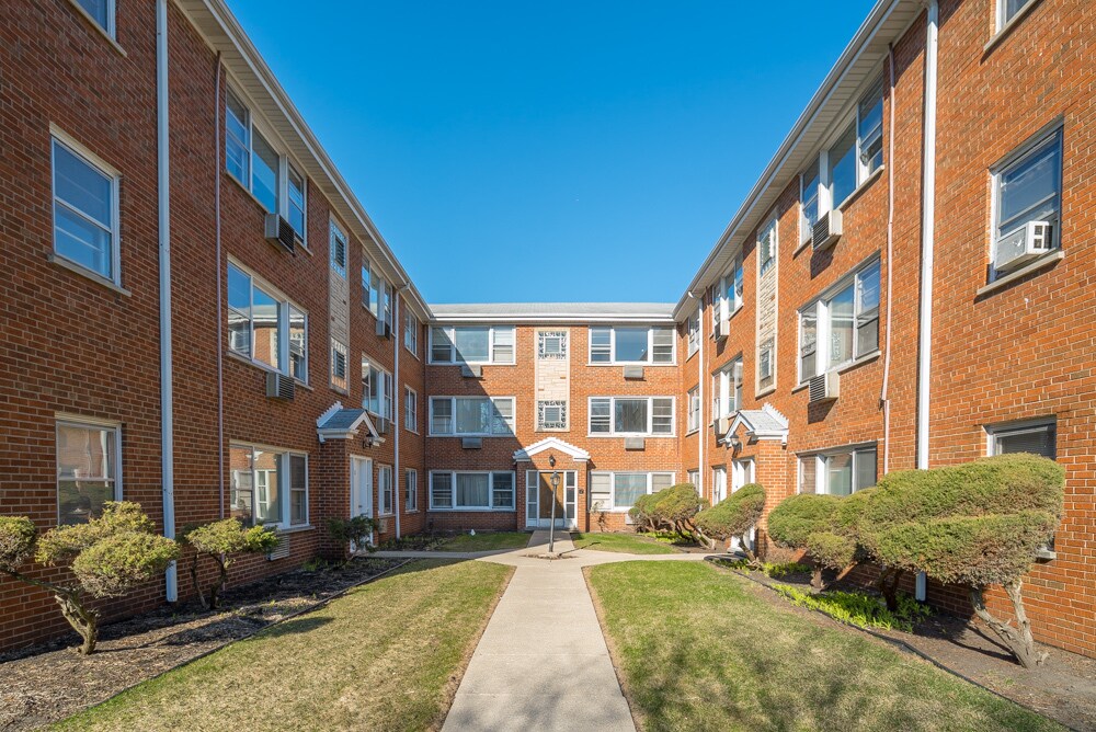 36 S Kensington Ave-Unit -2 in La Grange, IL - Building Photo