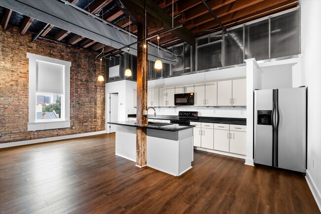 412 Dauphin St in Mobile, AL - Foto de edificio - Building Photo