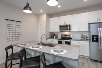 Middle Sound West Apartments in Wilmington, NC - Foto de edificio - Interior Photo