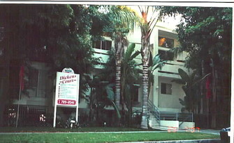 Dickens Court in Van Nuys, CA - Building Photo