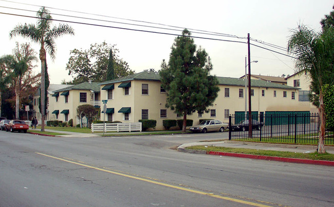 Heritage Court Apartments in Santa Ana, CA - Building Photo - Other