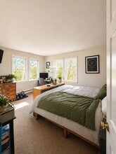 4 Westview Terrace in Natick, MA - Building Photo - Building Photo