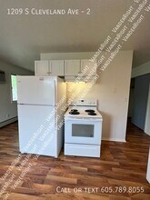 1209 S Cleveland Ave in Sioux Falls, SD - Building Photo - Building Photo