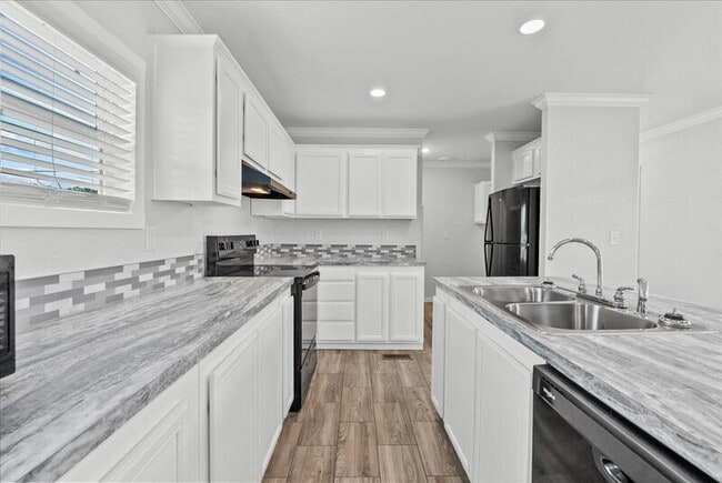 property at 5111 Caicos Calle