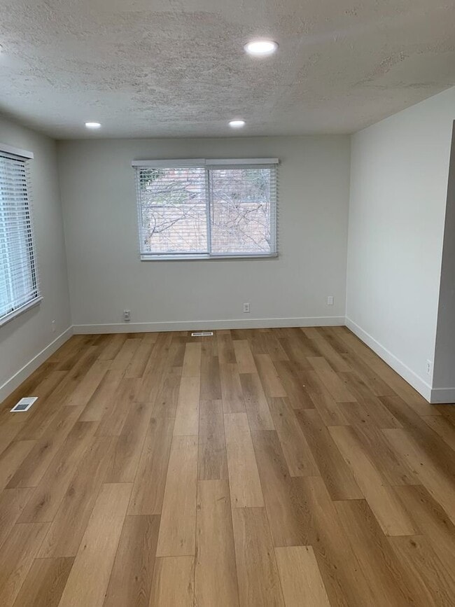 123 S McClelland St in Salt Lake City, UT - Building Photo - Building Photo