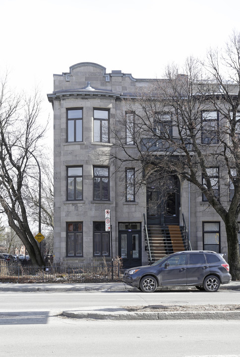 200-204 Saint-Joseph O in Montréal, QC - Building Photo