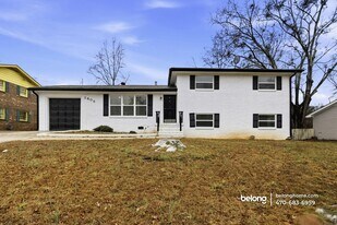 2403 Tiffany Pl in Decatur, GA - Building Photo