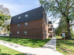 204-204 Lisgar Ave in Tillsonburg, ON - Building Photo - Building Photo