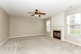 2907 Churchill Ln in Thompson's Station, TN - Foto de edificio - Building Photo