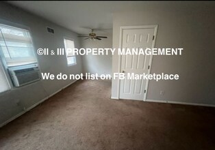 8404 Robinson St in Overland Park, KS - Building Photo - Building Photo