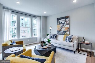 2571 Hopton Ln in Frederick, MD - Building Photo