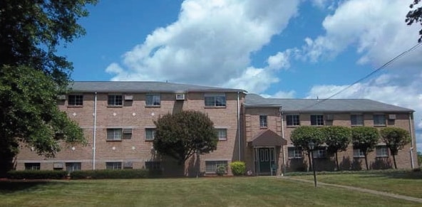 6605 Katahdin Dr in Poland, OH - Building Photo - Building Photo