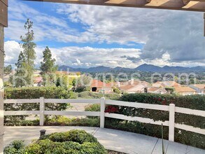 11872 Bernardo Terrace in San Diego, CA - Foto de edificio - Building Photo