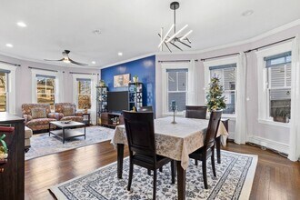 62 Atherton Rd, Unit 1 in Brookline, MA - Building Photo - Building Photo
