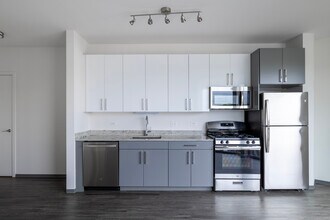 Noca Blu Apartment Homes in Chicago, IL - Foto de edificio - Interior Photo