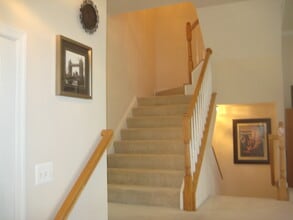 417 Clayton Ln in Alexandria, VA - Foto de edificio - Building Photo