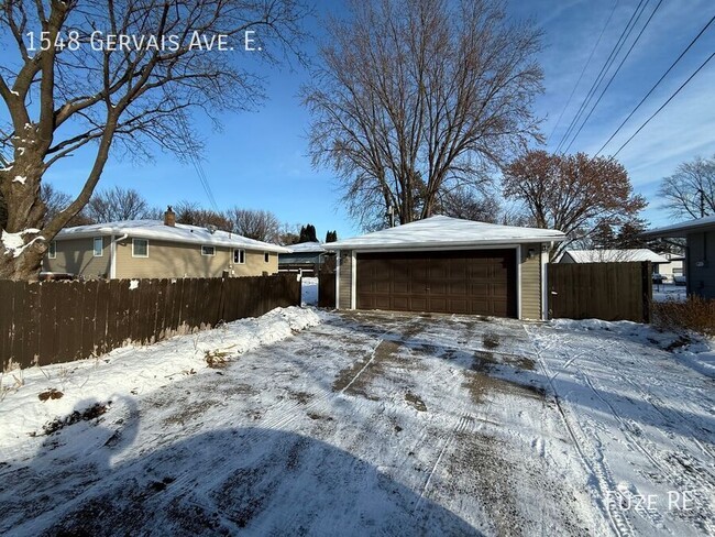1548 Gervais Ave E in Maplewood, MN - Building Photo - Building Photo