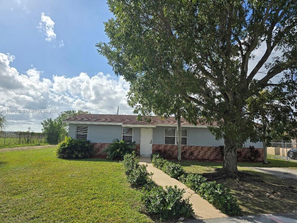 1604 SW 7th St in Homestead, FL - Building Photo