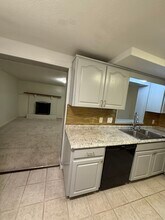 6115 7th Ave in New Port Richey, FL - Building Photo - Building Photo