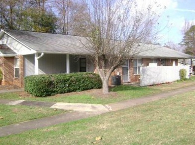 Laurel Estates in Walhalla, SC - Building Photo