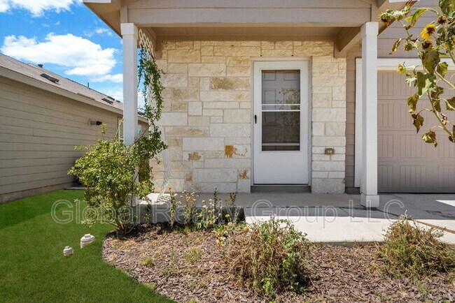 10716 Sweepback Trl in Converse, TX - Building Photo - Building Photo