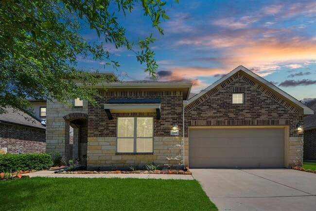 property at 7203 Pearl Terrace Ln