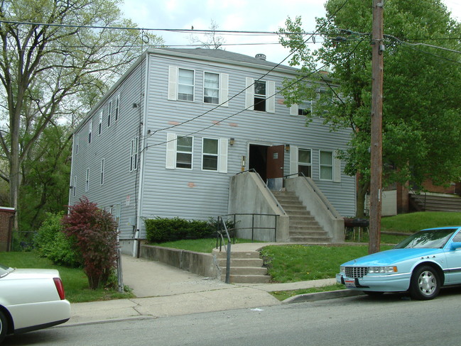 3642 Alaska Ave in Cincinnati, OH - Building Photo - Building Photo