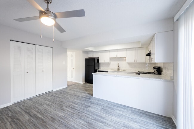 Country Lake Estates