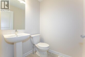 219 Invention Blvd in Ottawa, ON - Building Photo - Building Photo