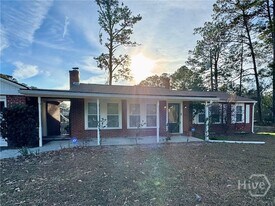 233 Quacco Rd in Savannah, GA - Building Photo