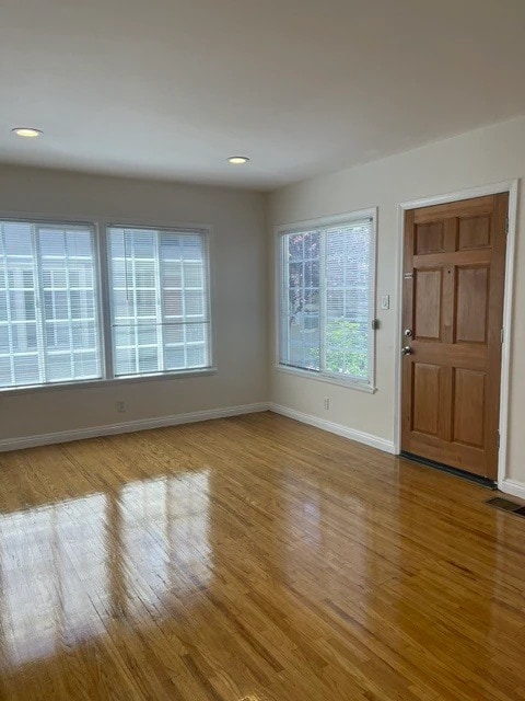 536 N Van Ness Ave, Unit 2 in Los Angeles, CA - Foto de edificio - Building Photo