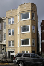 1330 N Artesian Ave in Chicago, IL - Building Photo - Building Photo