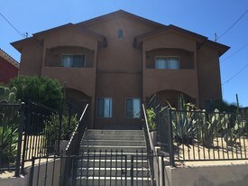 673-675 W 1st St in San Pedro, CA - Building Photo