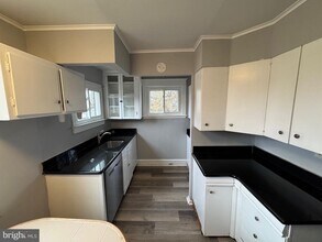 365 E Springfield Rd in Springfield, PA - Building Photo - Building Photo