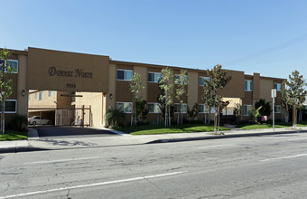 Downey North Apartments in Downey, CA - Foto de edificio - Building Photo